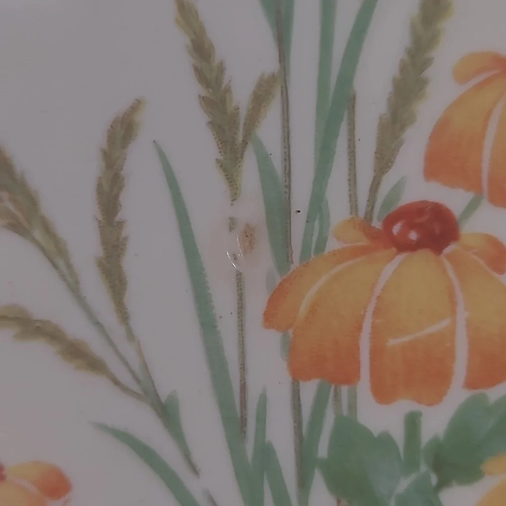 Floral Scalloped Uranium Glaze Oval Platter - Picture 3 of 7